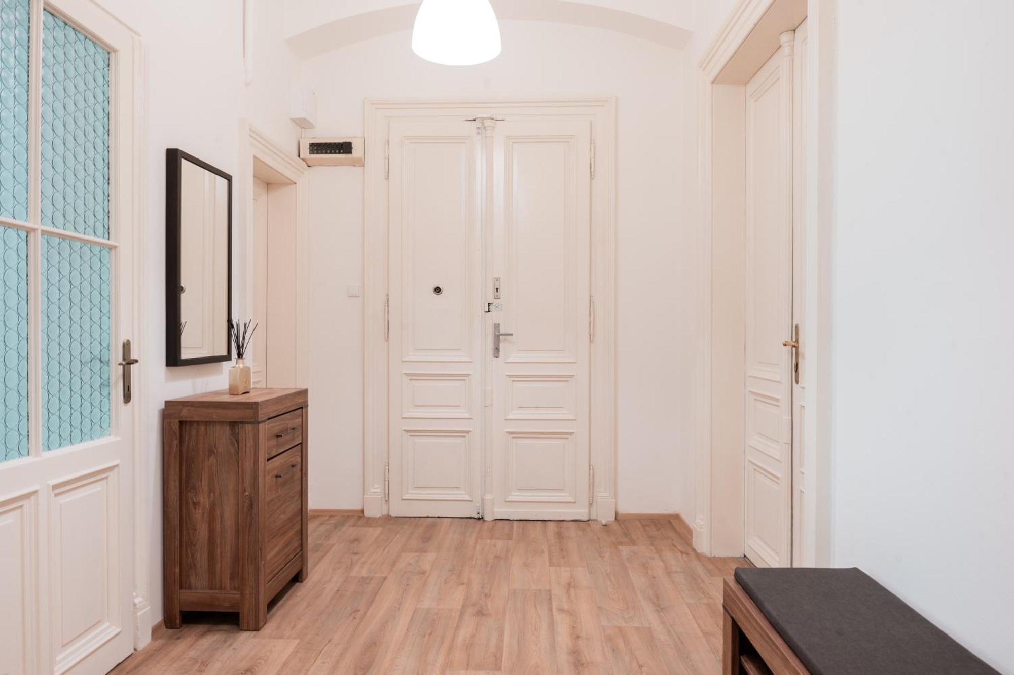 Wsp Petrin Garden Apartments Prague Luaran gambar